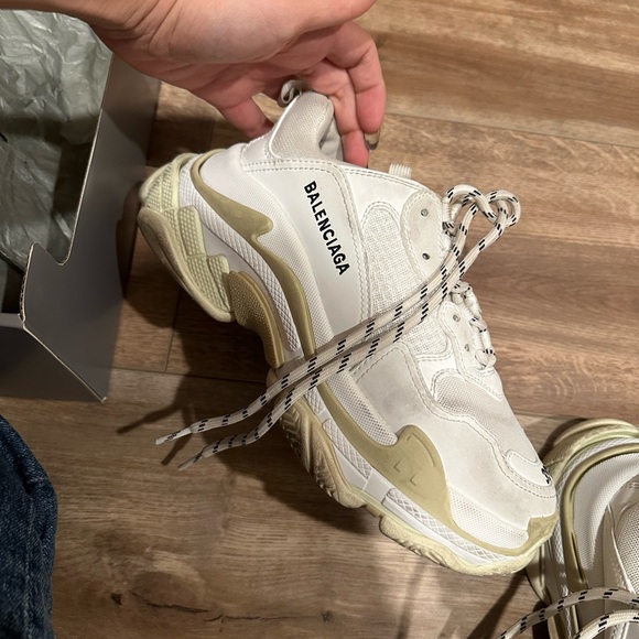 Triple S balenciaga sneakers with box - Picture 5 of 6
